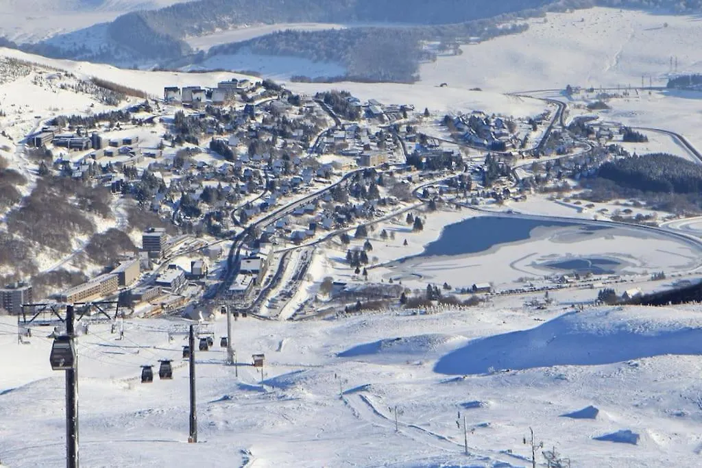 Apartment Appartement A La Montagne Besse-et-Saint-Anastaise